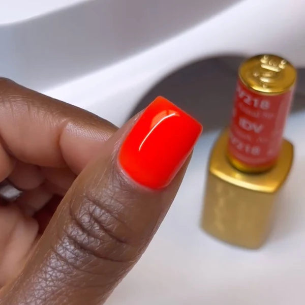 DND DIVA Duo Matching Color - #218 Astral Spark