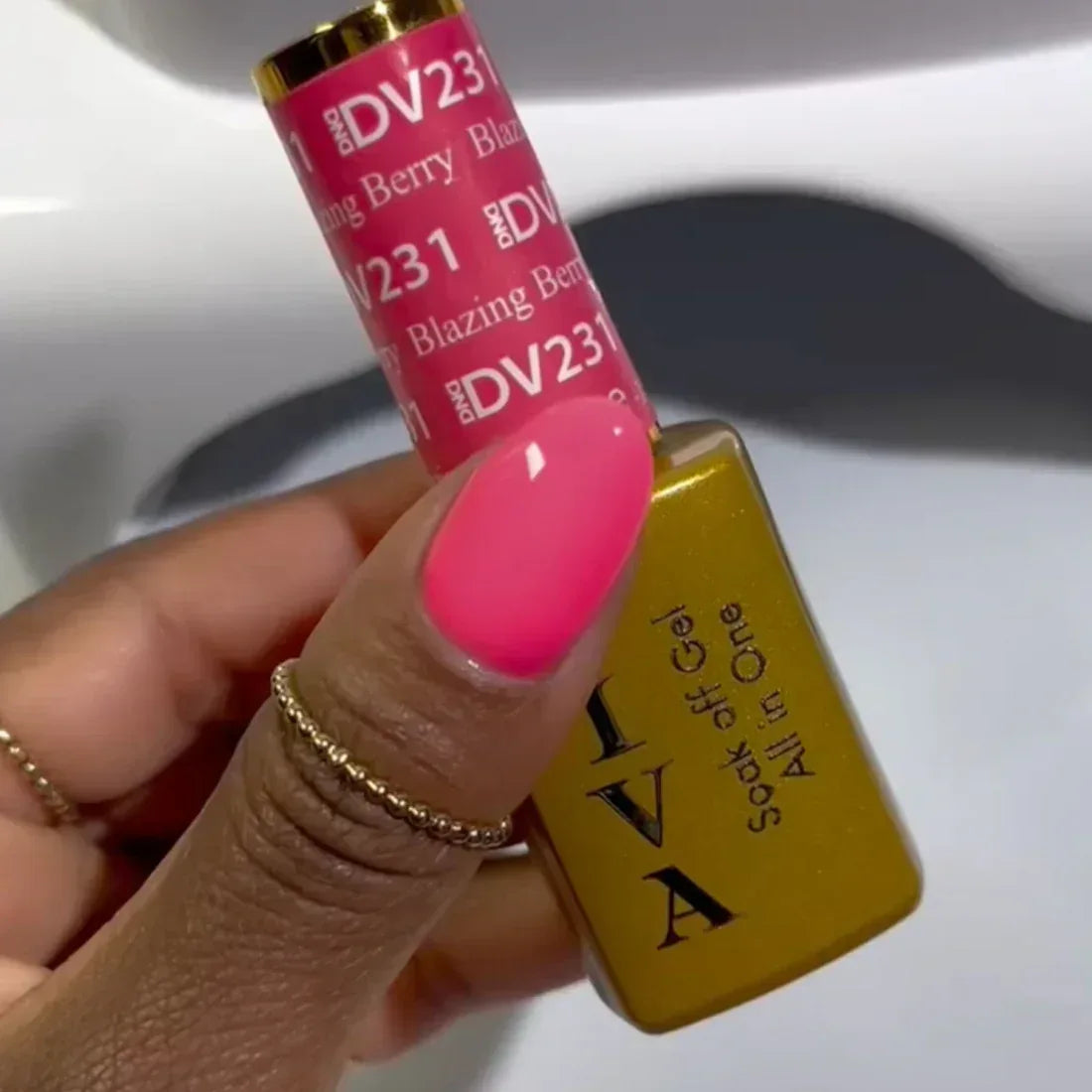 DND DIVA Duo Matching Color - #231 Blazing Berry - TTT Nails Supply