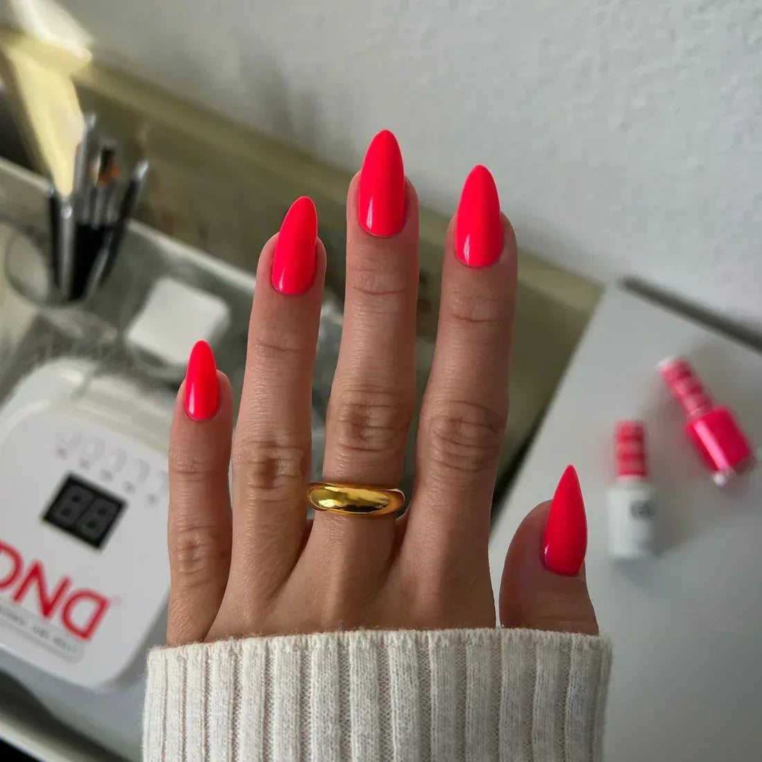 DND Duo Matching Color - #561 Strawberry Kiss - TTT Nails Supply